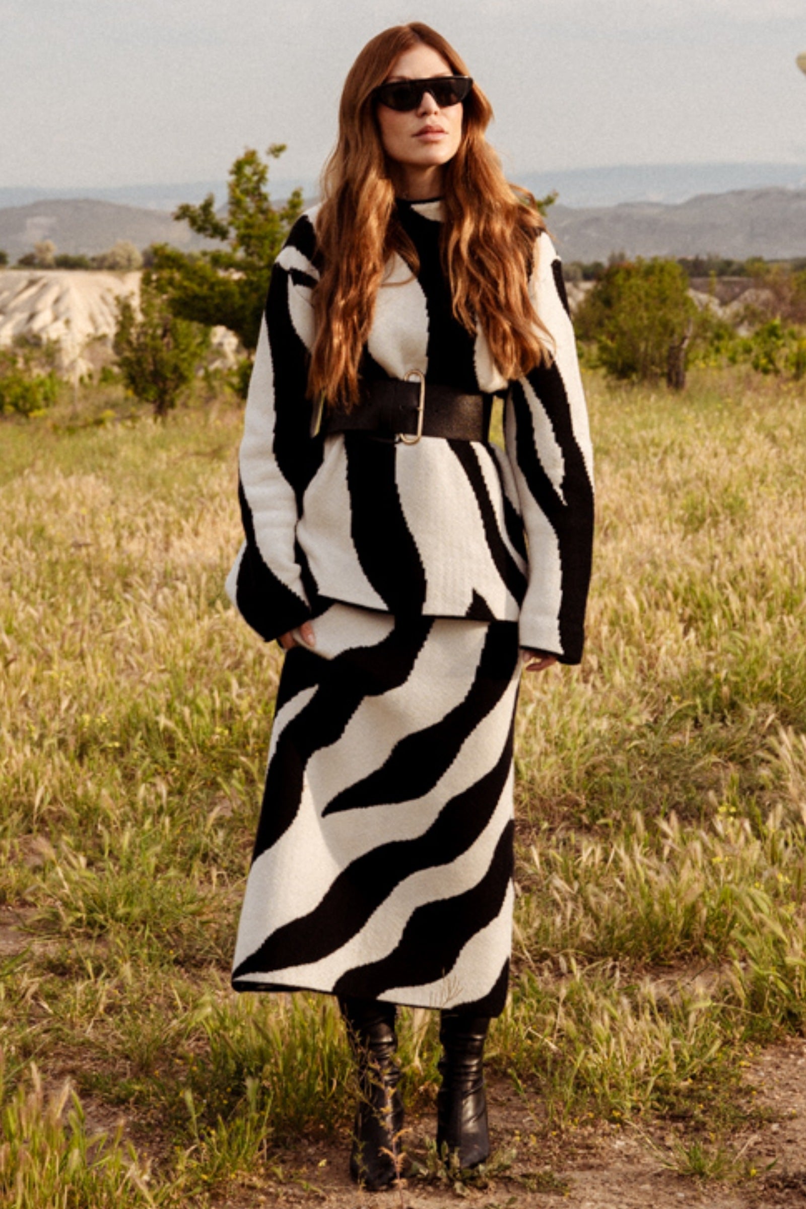 Pullover em Tricô P&B com Ponto Savana 89058 Linzzi