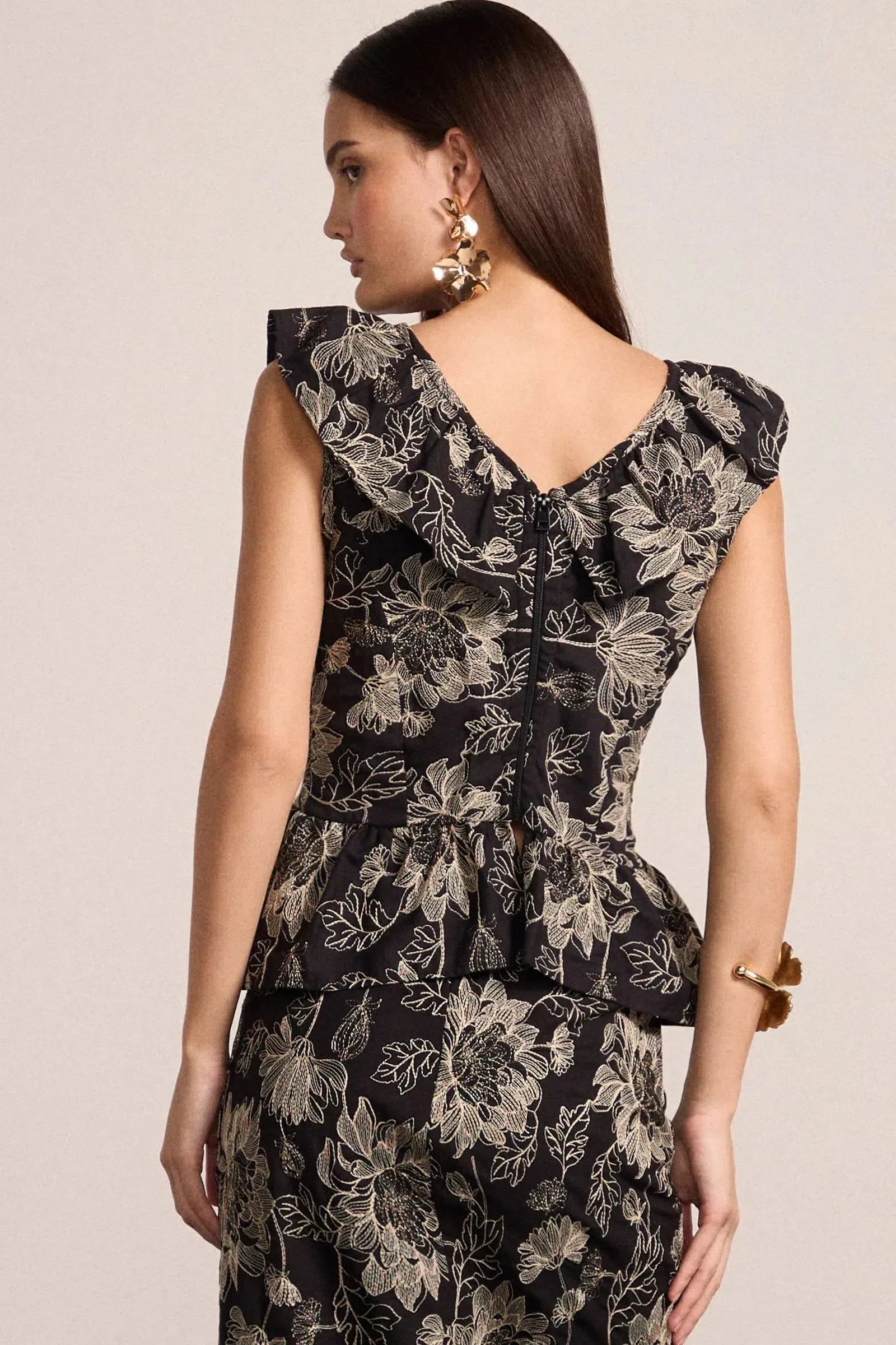 Bata com Babados em Tricoline Bordado 80249 Linzzi