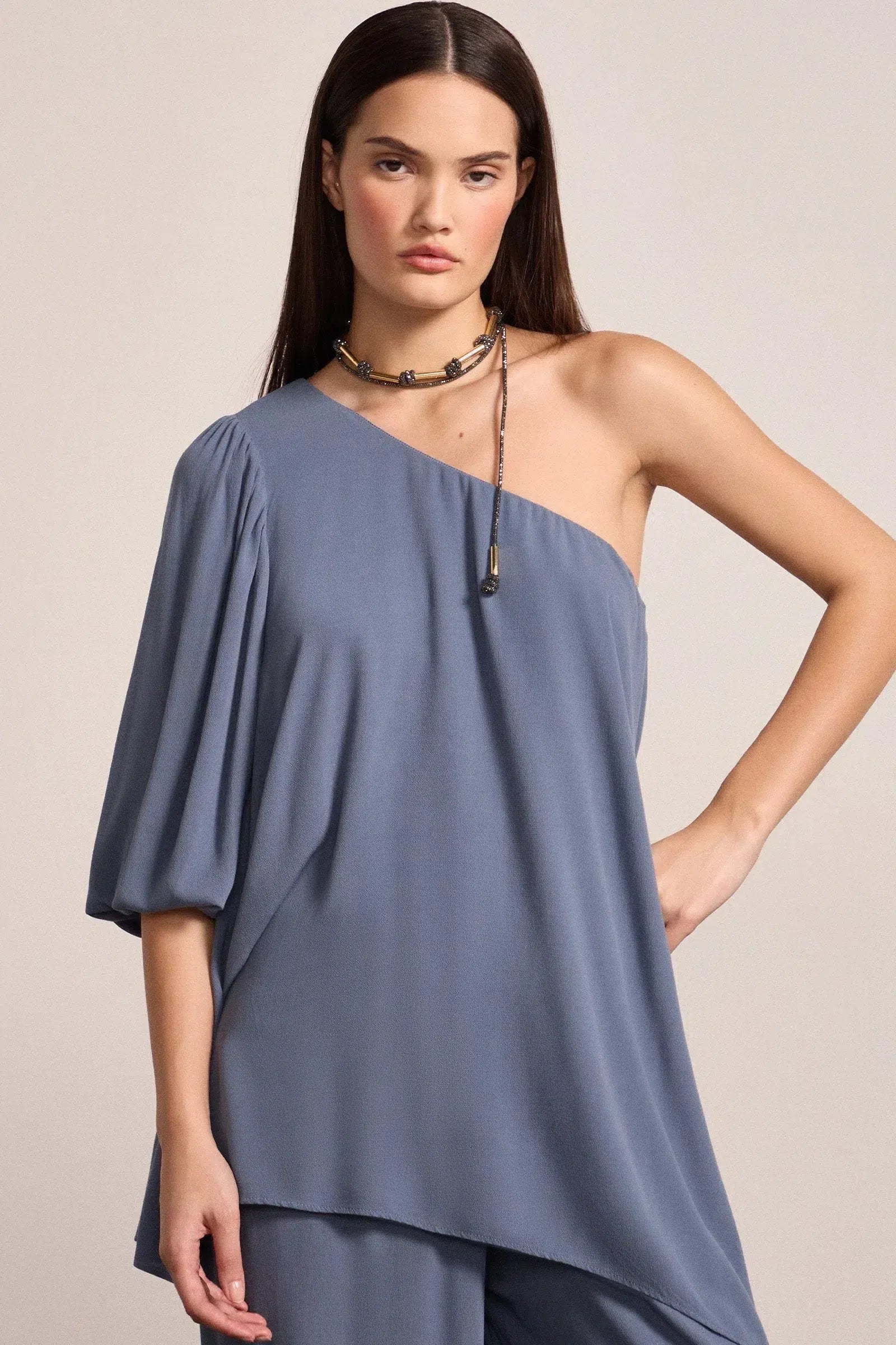 Blusa Assimétrica em Crepe 80528 Linzzi