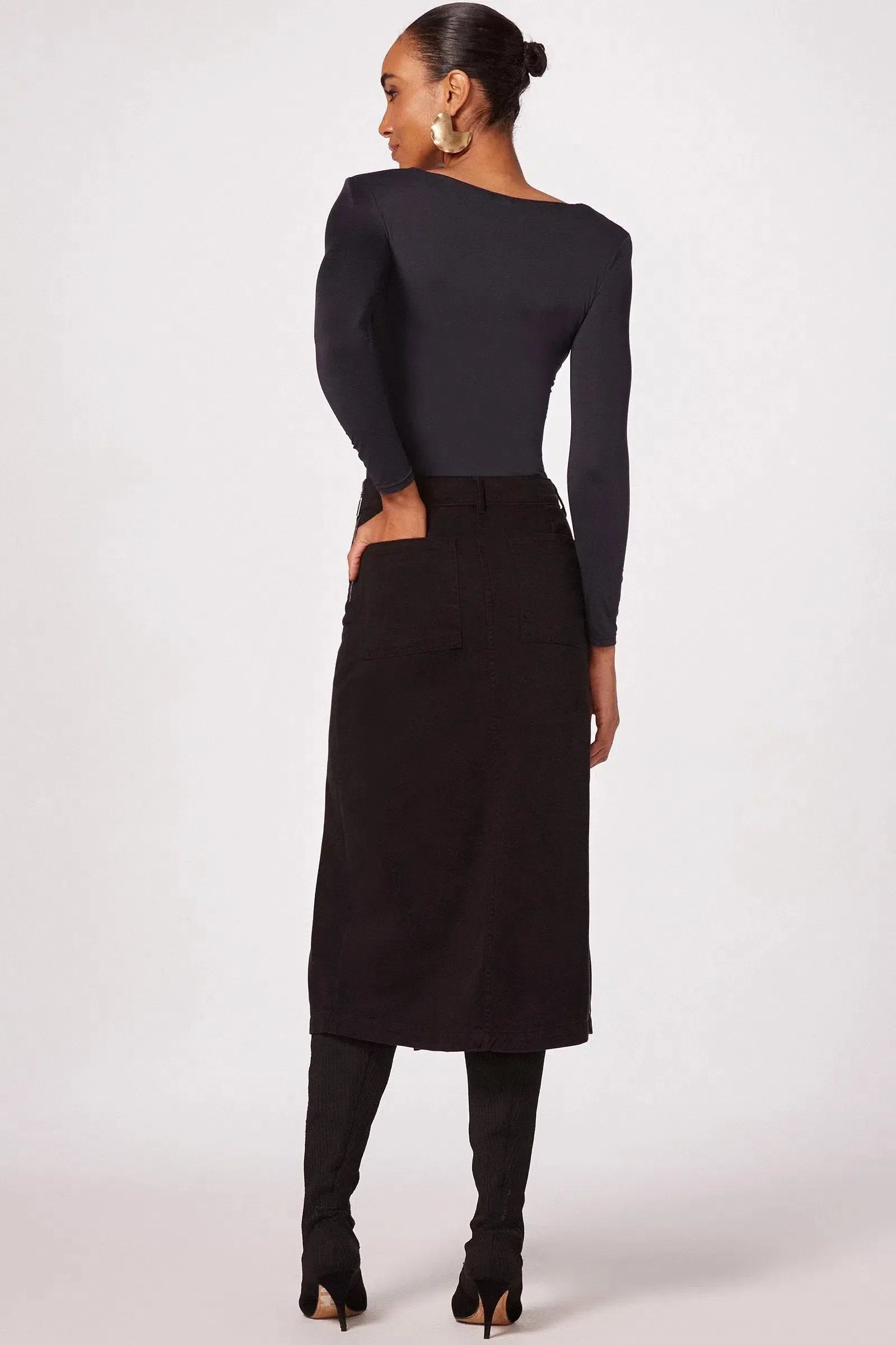 Blusa Assimétrica em Malha Poliamida Delicaté 80852 Linzzi