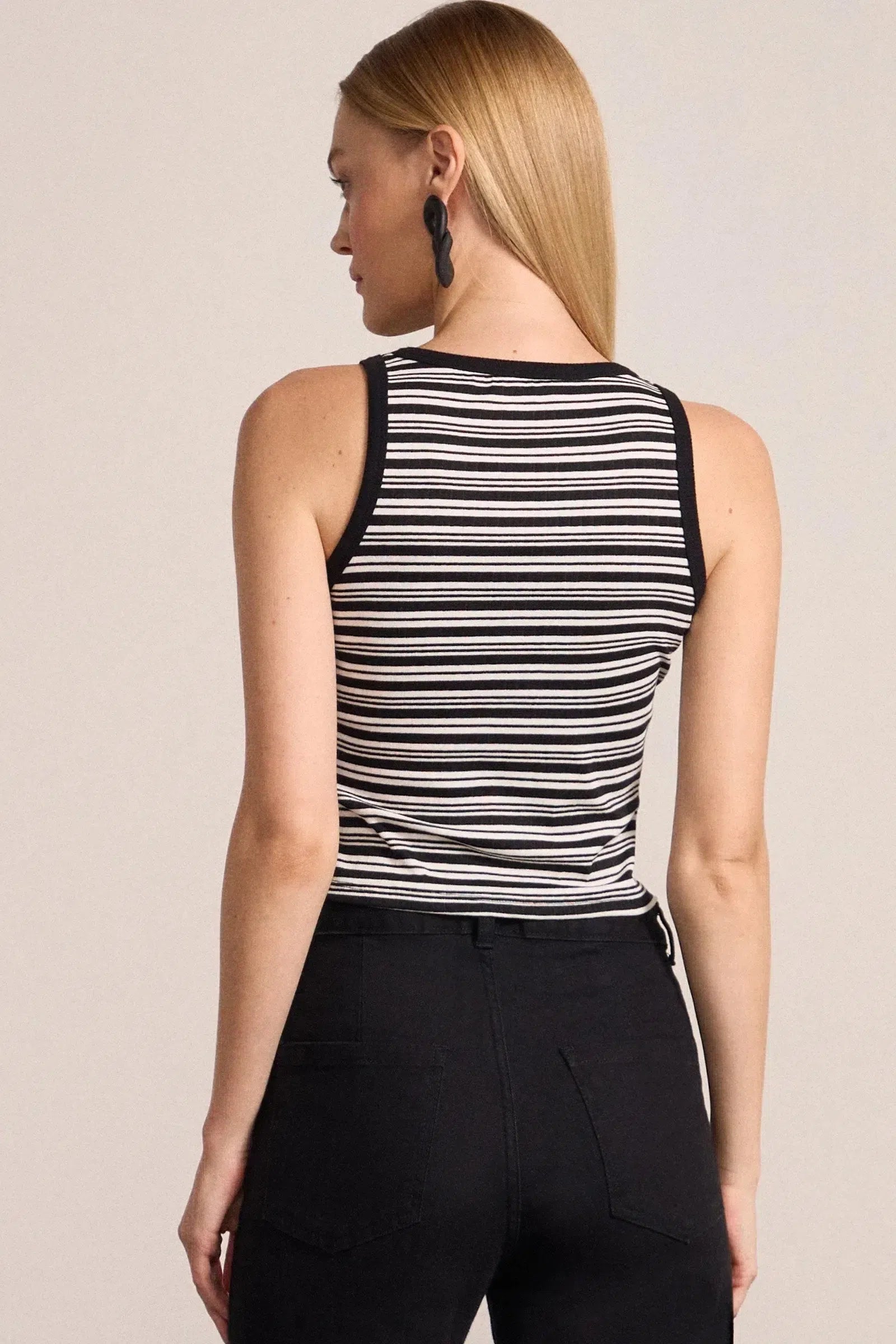 Blusa Cropped sem Manga em Canelado Listrado 79926 Linzzi