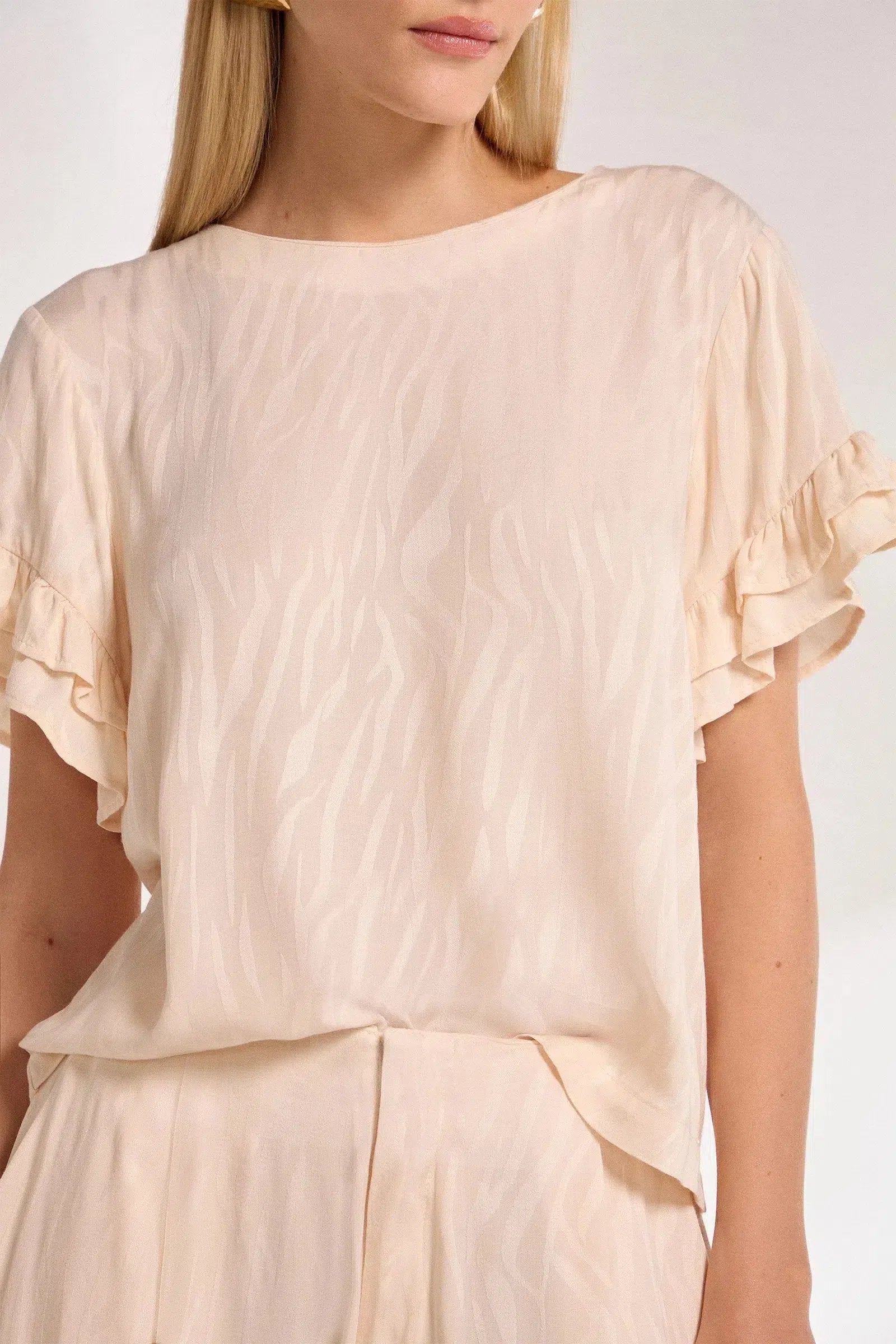 Blusa em Viscose Jacquard 79726 Linzzi