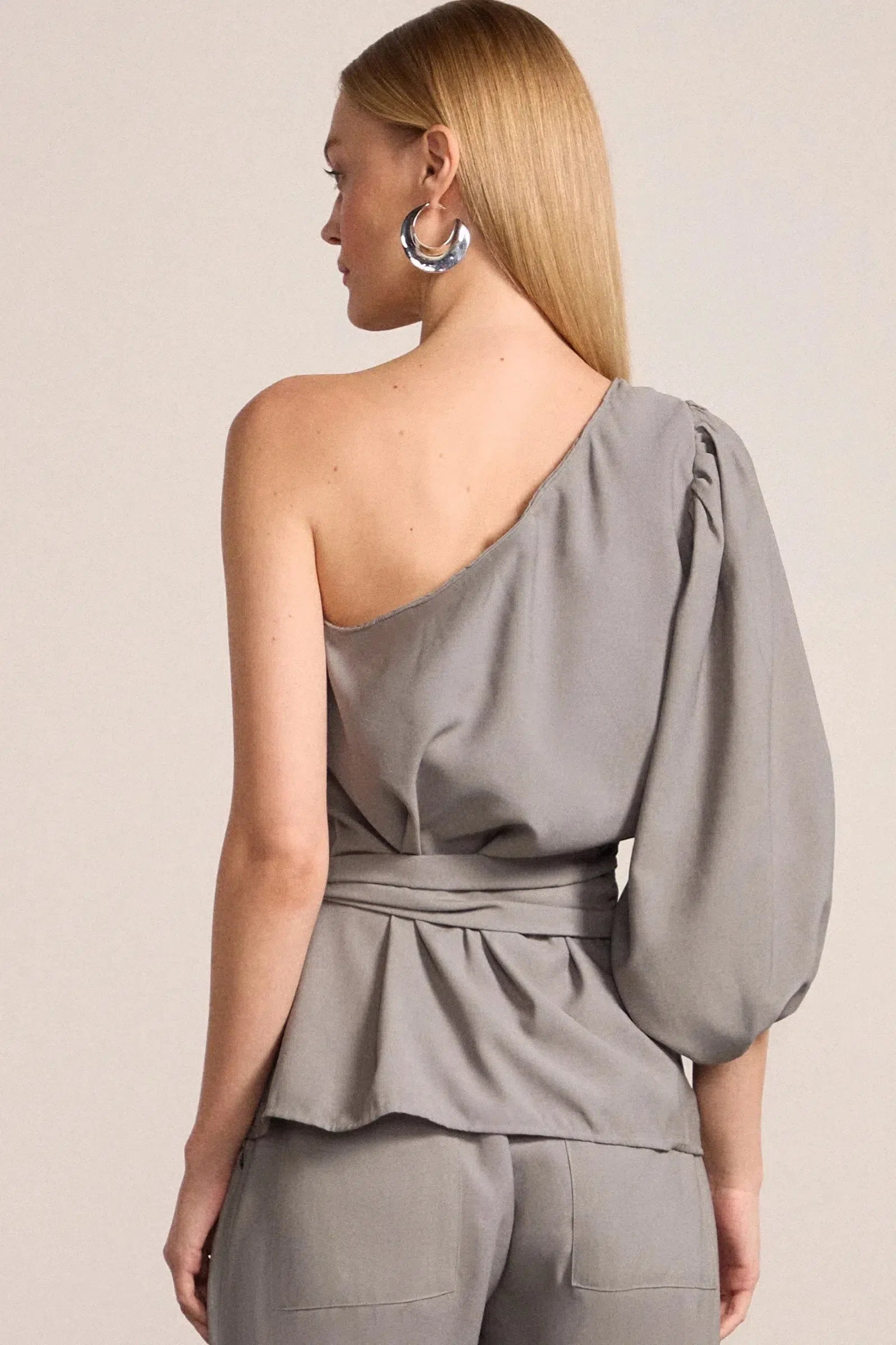 Blusa Um Ombro Só em Blend de Viscose 80264 Linzzi