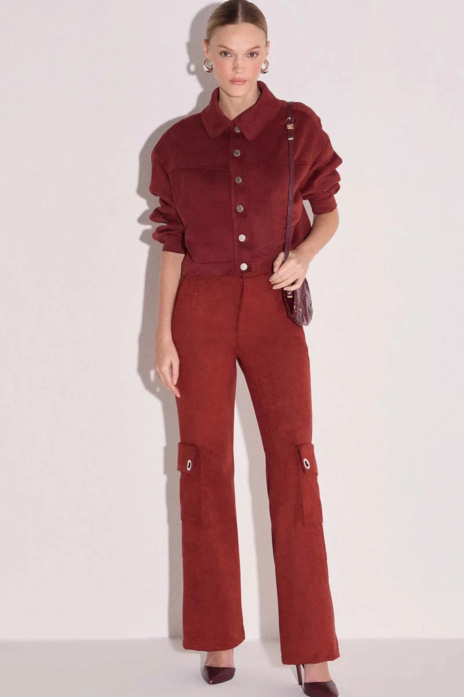 Calça Reta em Scuba Suede 81720 Linzzi