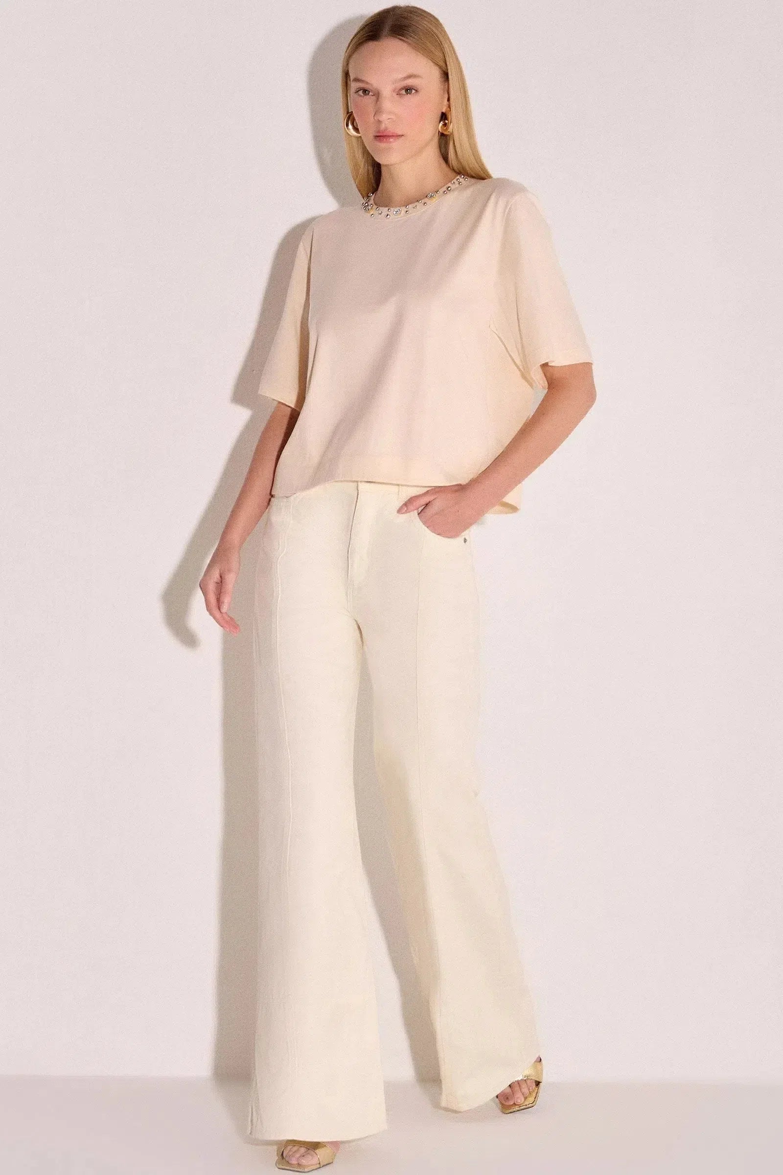 Calça Wide Leg Cintura Alta em Sarja 79064 Linzzi