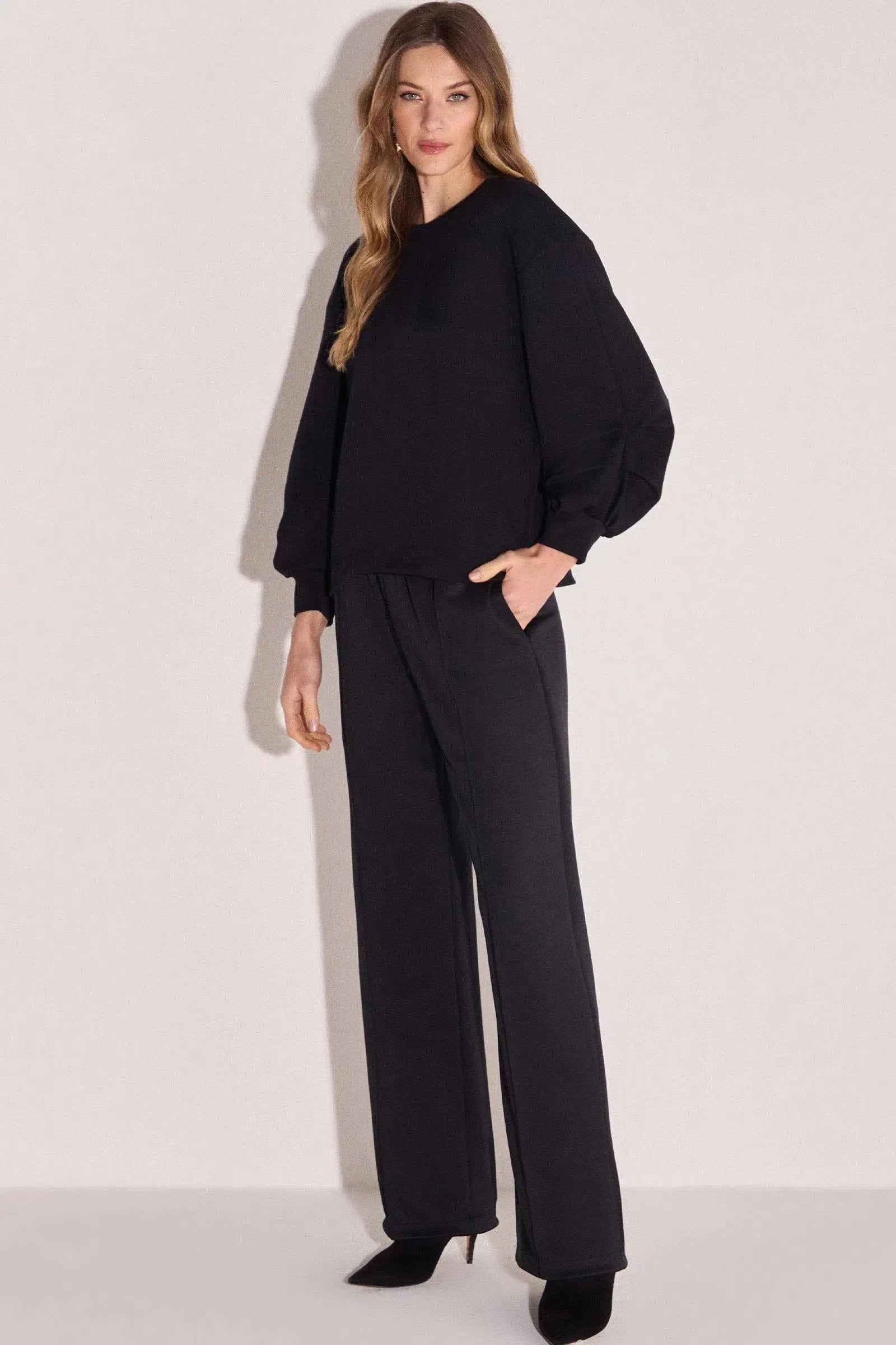 Calça Wide Leg em Malha Comfort Soft 81456 Linzzi