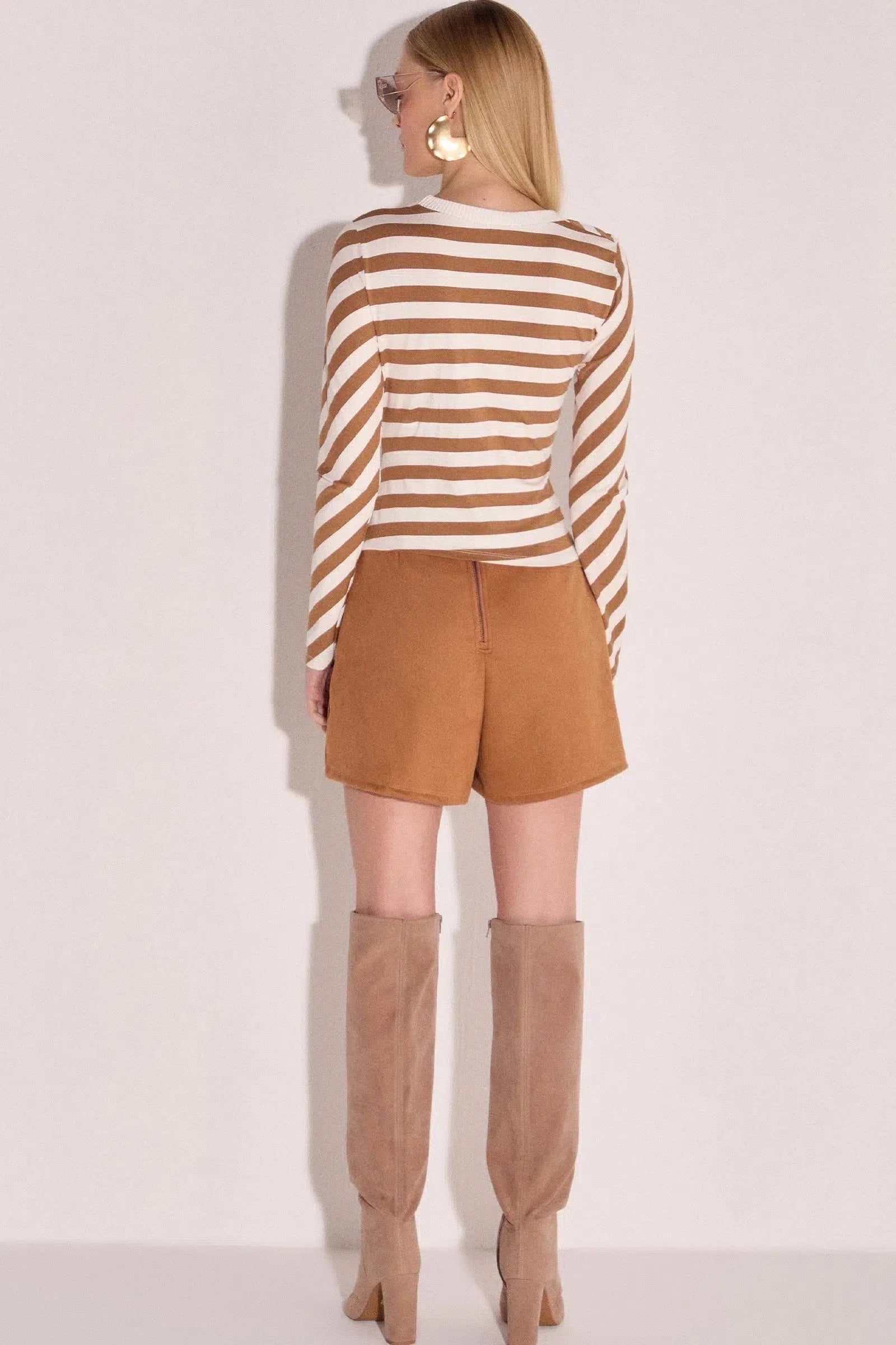 Shorts Cintura Alta em Scuba Suede 81124 Linzzi