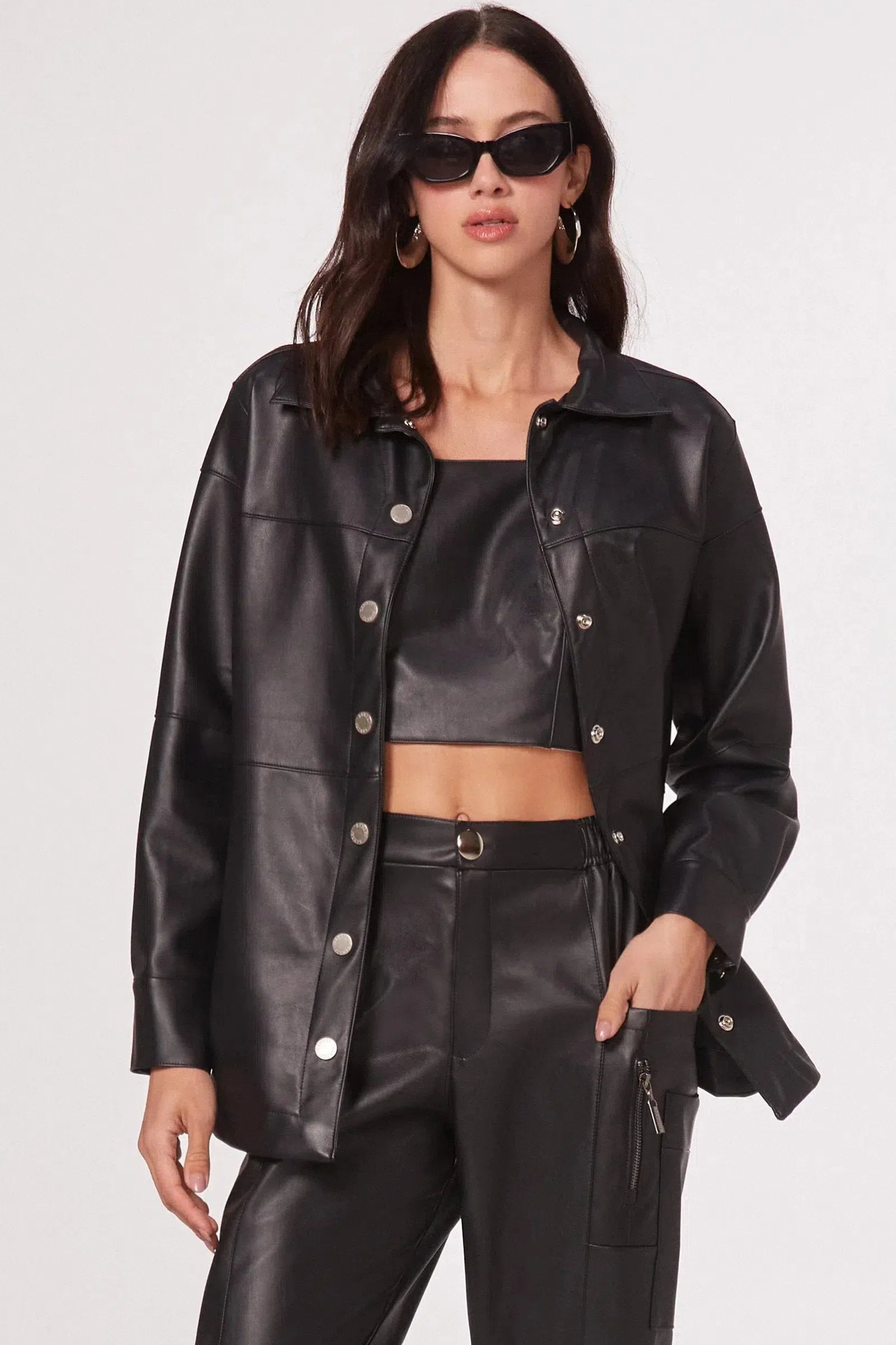 Sobrecamisa em Couro P.U 80014 Linzzi