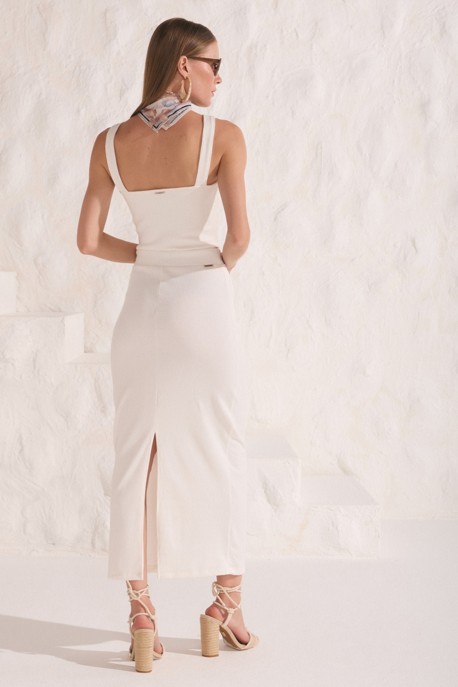 87924_modelo_c02_s2.jpg