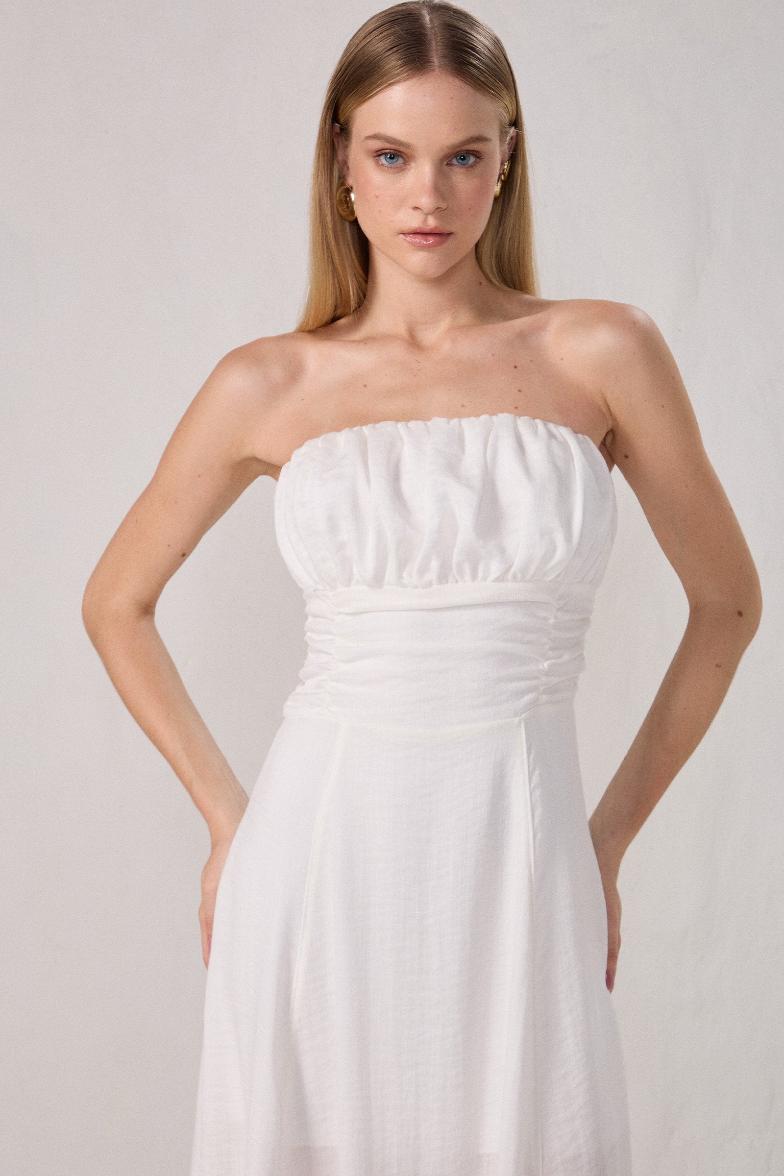 85011_modelo_c01_s3.jpg