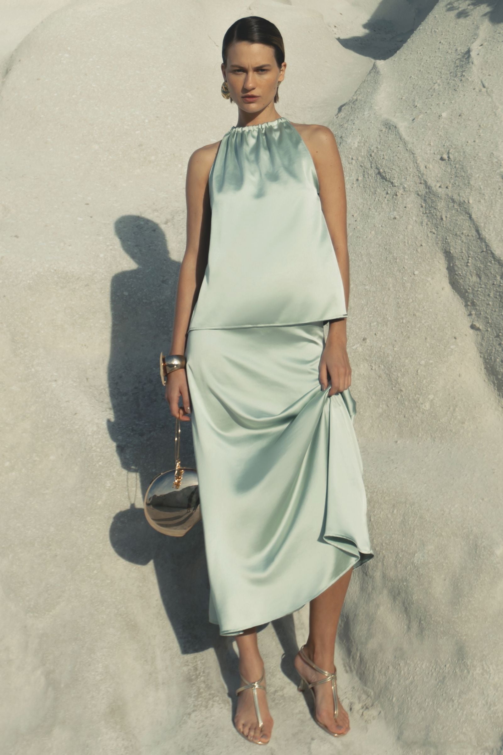 Saia Maxi Midi em Tecido Acetinado 84062 Linzzi