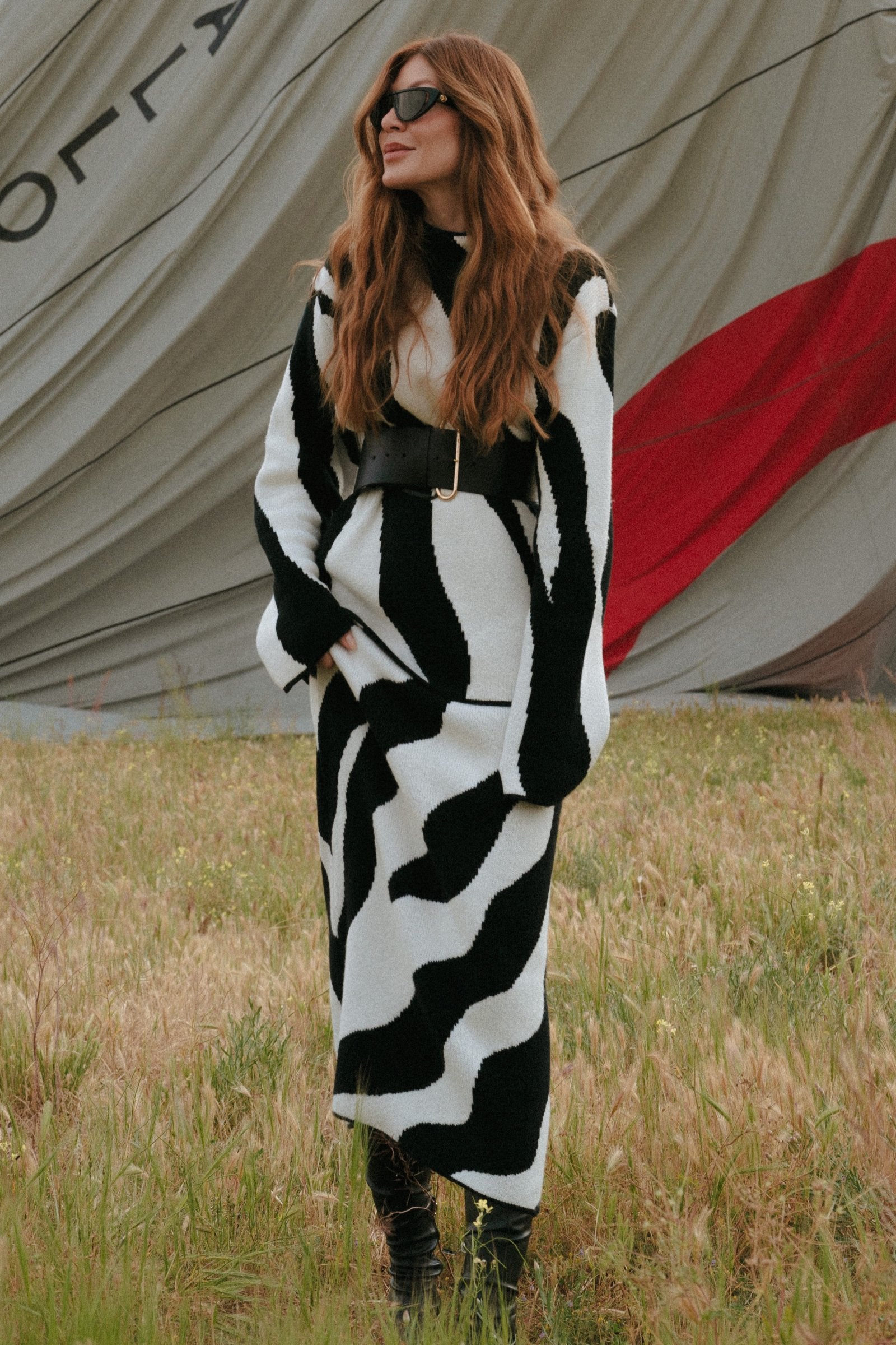 Pullover em Tricô P&B com Ponto Savana 89058 Linzzi