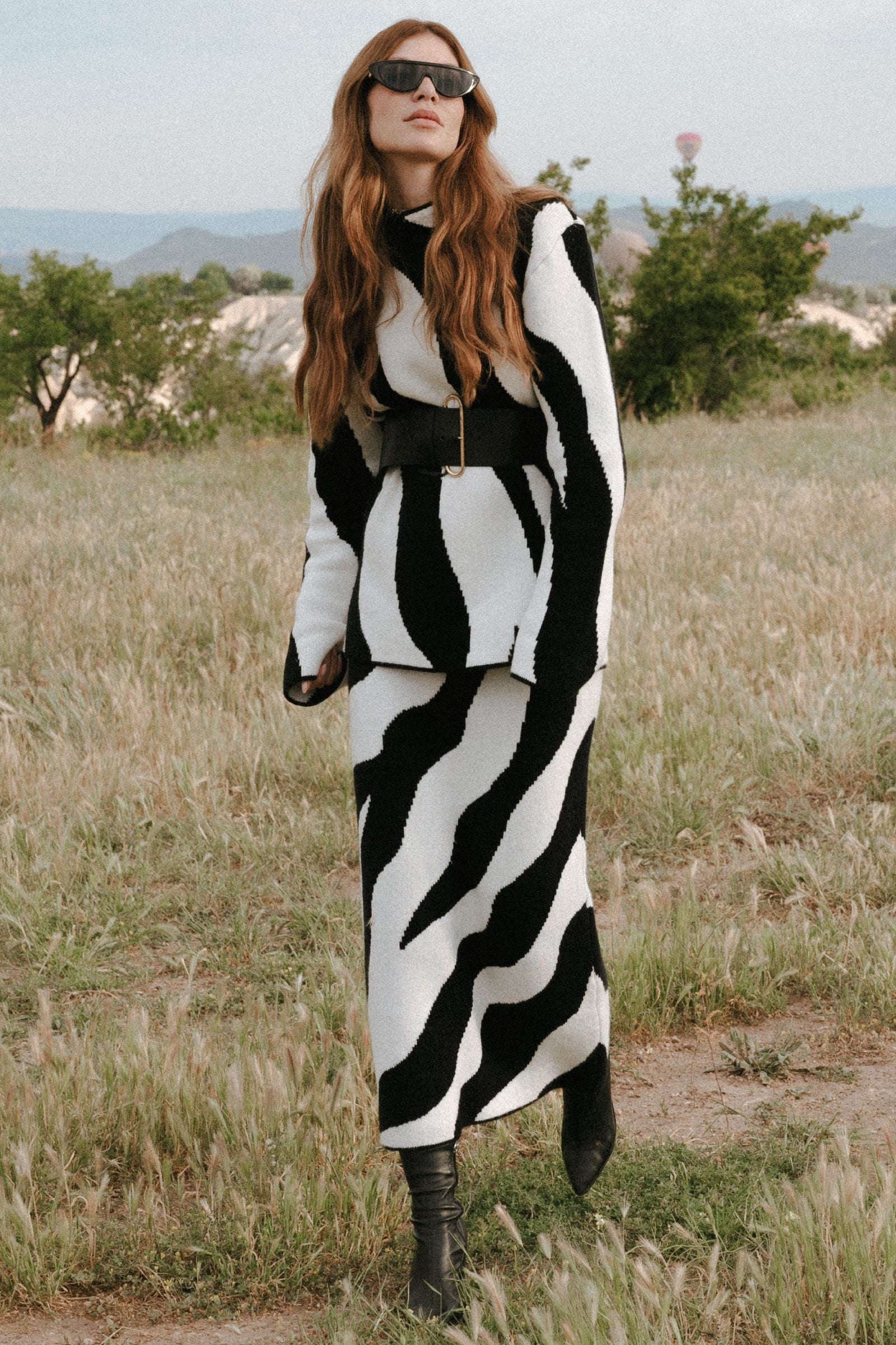 Pullover em Tricô P&B com Ponto Savana 89058 Linzzi