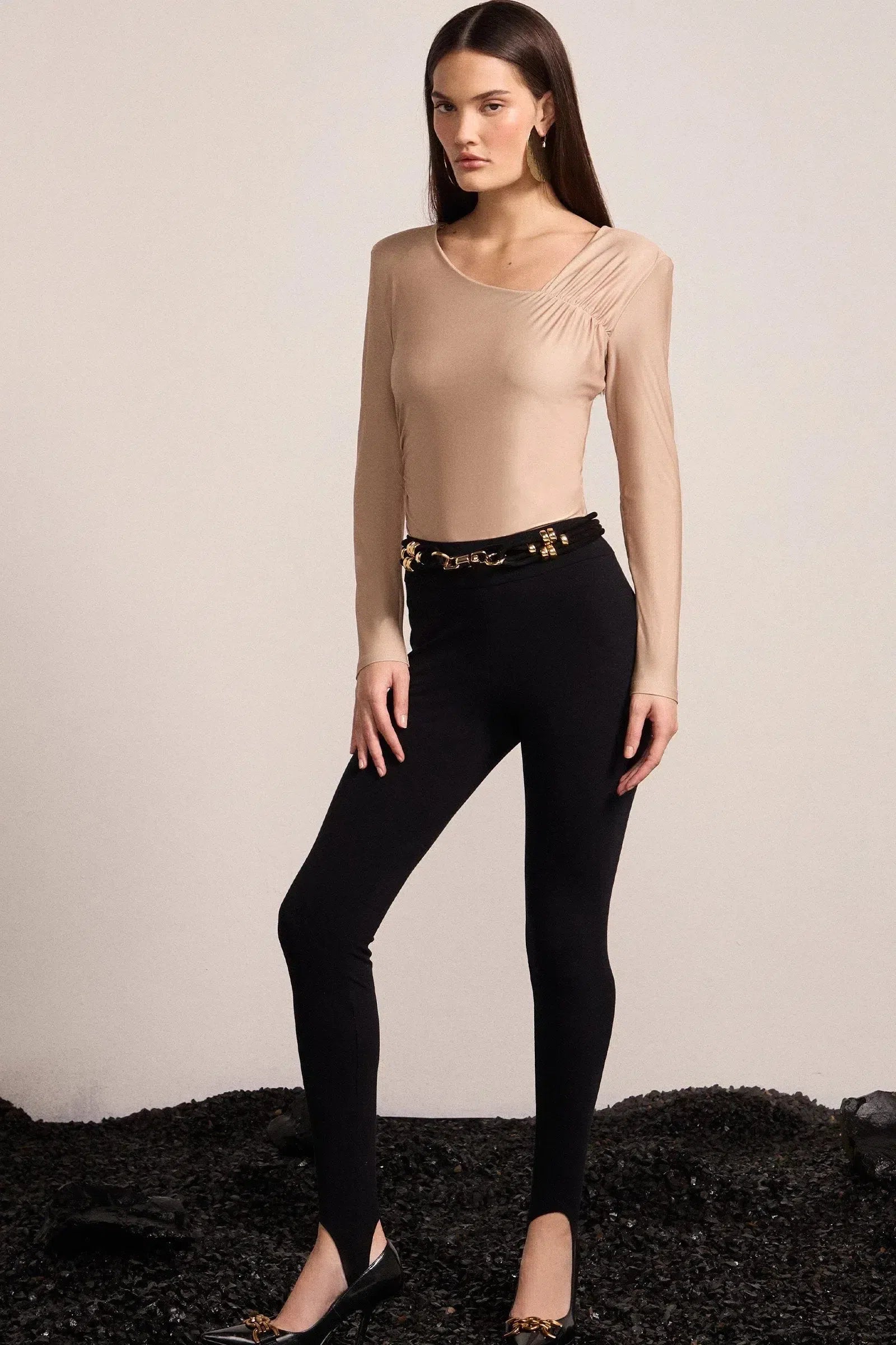 Blusa Assimétrica em Malha Poliamida Delicaté 80852 Linzzi