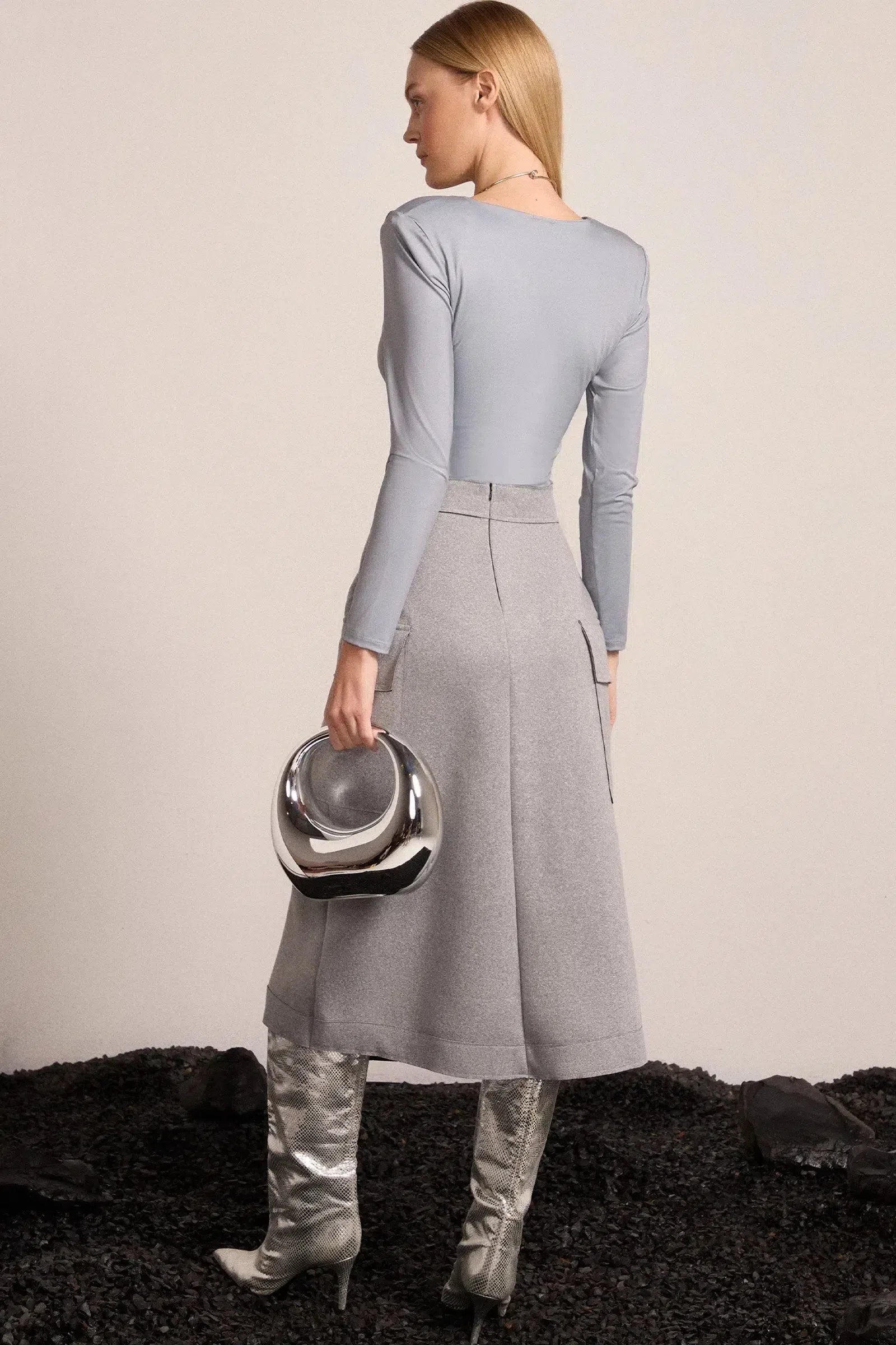 Blusa Assimétrica em Malha Poliamida Delicaté 80852 Linzzi