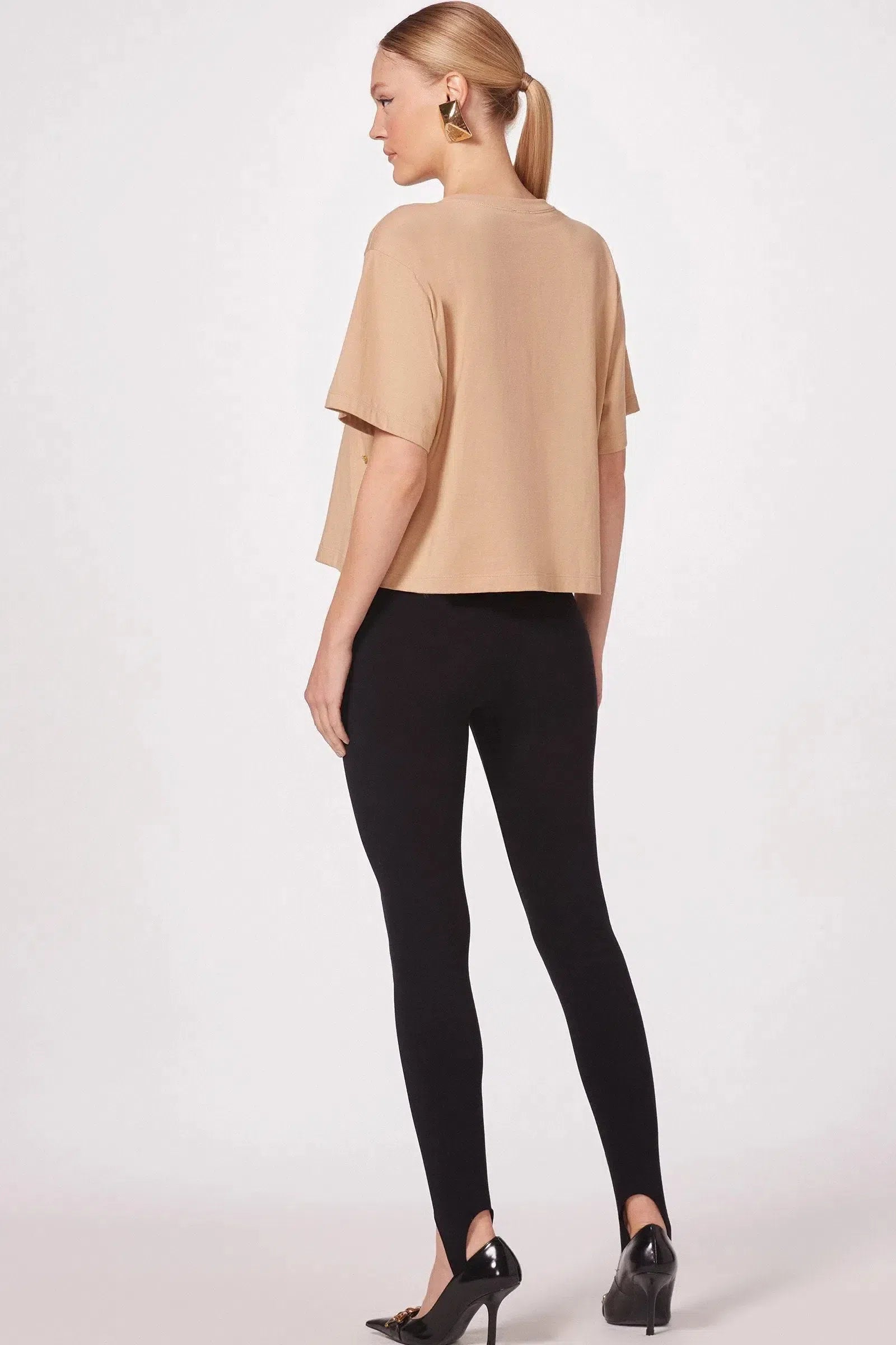 Blusa em Meia Malha com Pedrarias 80251 Linzzi