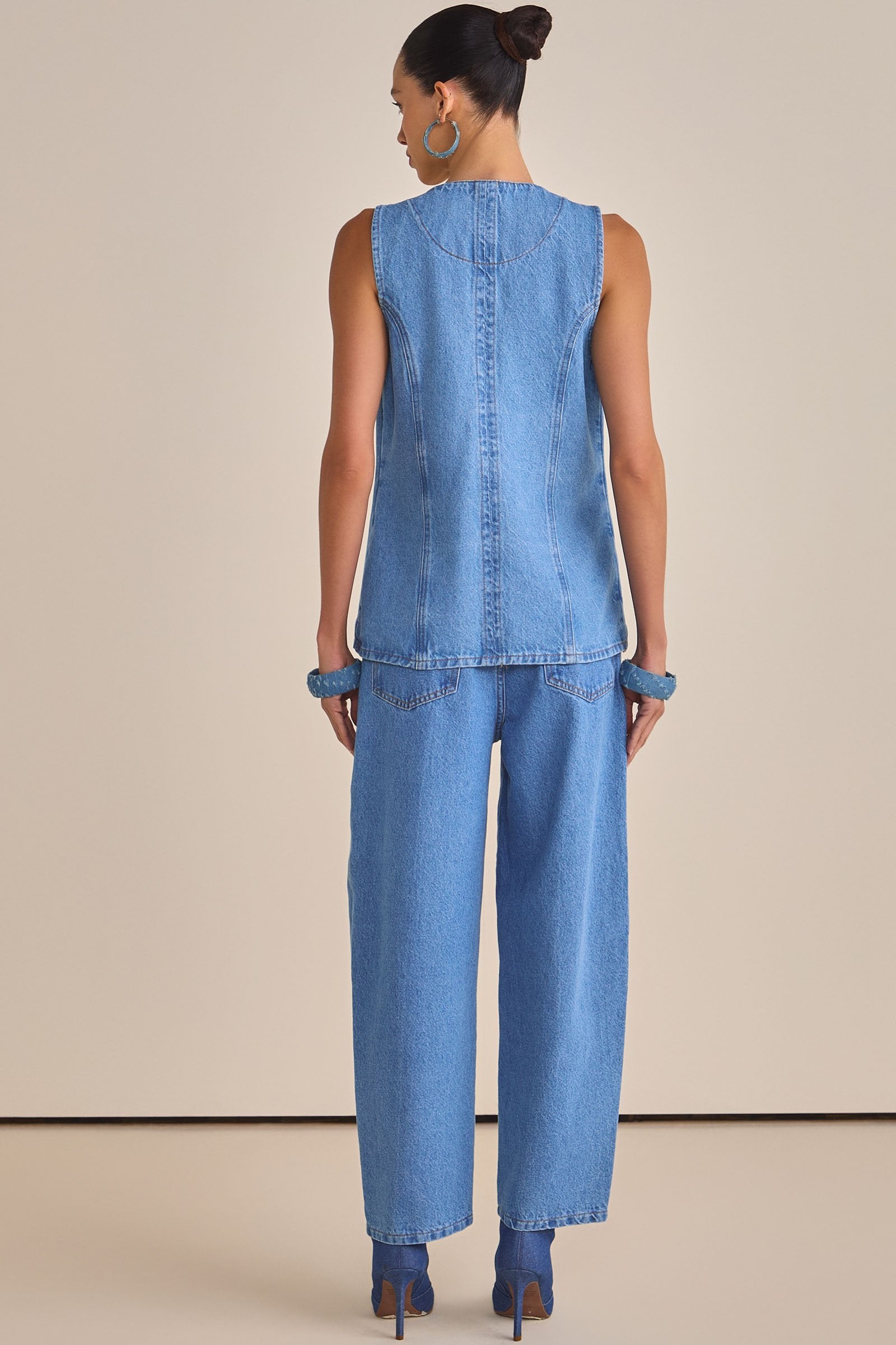 Calça Balloon Denim Azul Linzzi | Estilo e Conforto