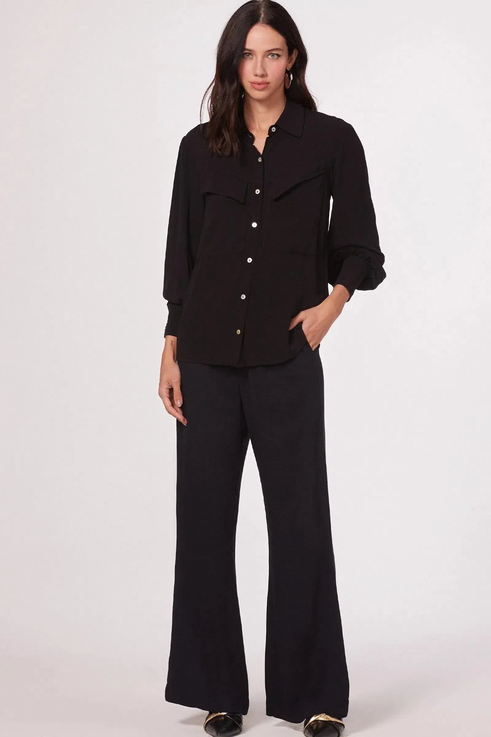 Calça Wide Leg Cintura Alta em Crepe 79397 Linzzi