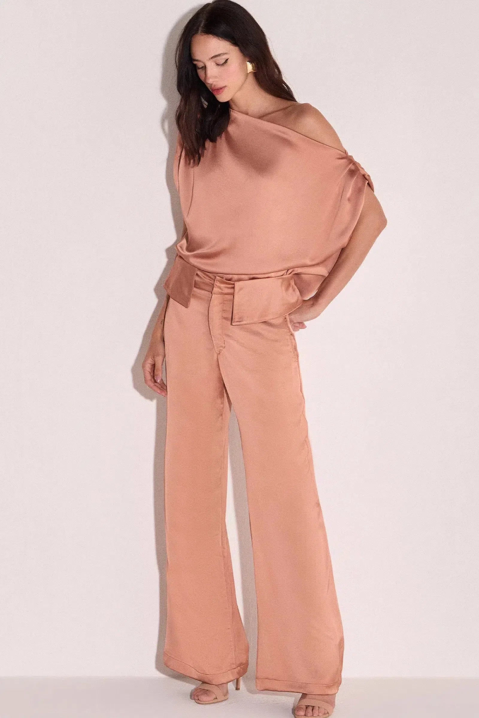 Calça Wide Leg em Tecido Acetinado 81161 Linzzi