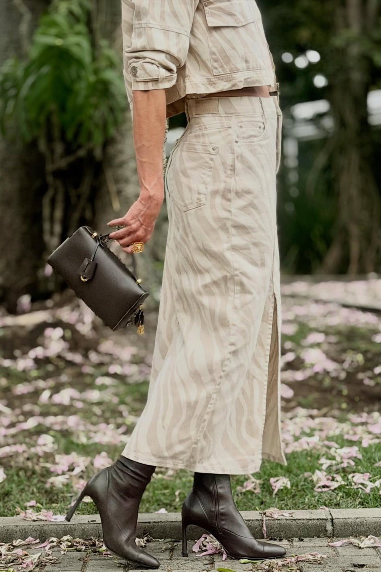 Saia Maxi Midi em Sarja Estampada 93535 Linzzi