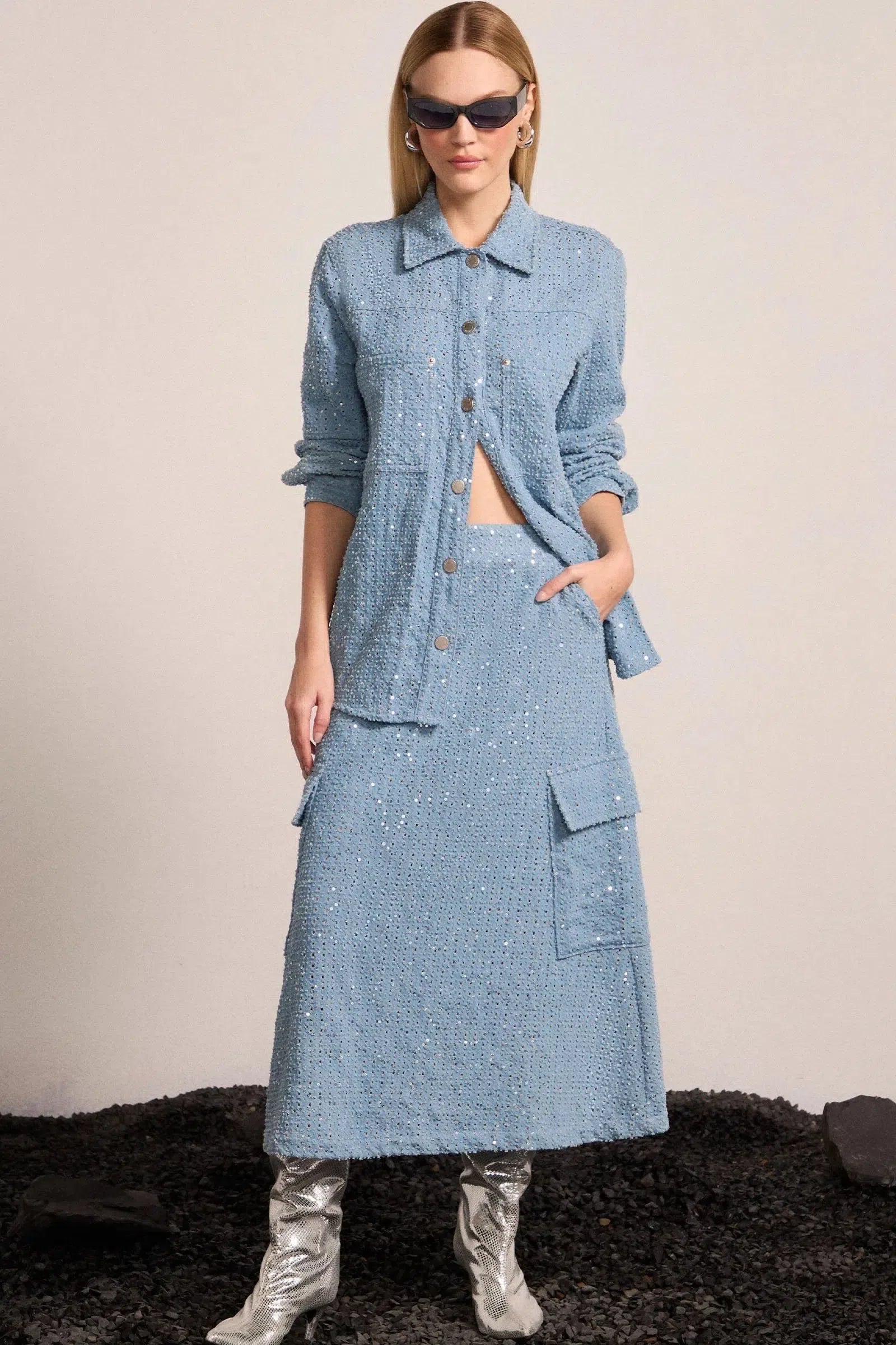 Saia Maxi Midi em Denim Destroy Paetê 81718 Linzzi